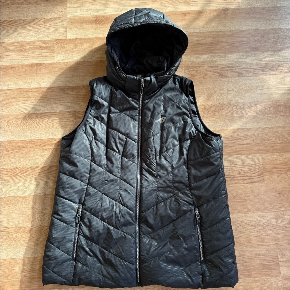 New Balance Black Hooded Puffer Vest size 1x